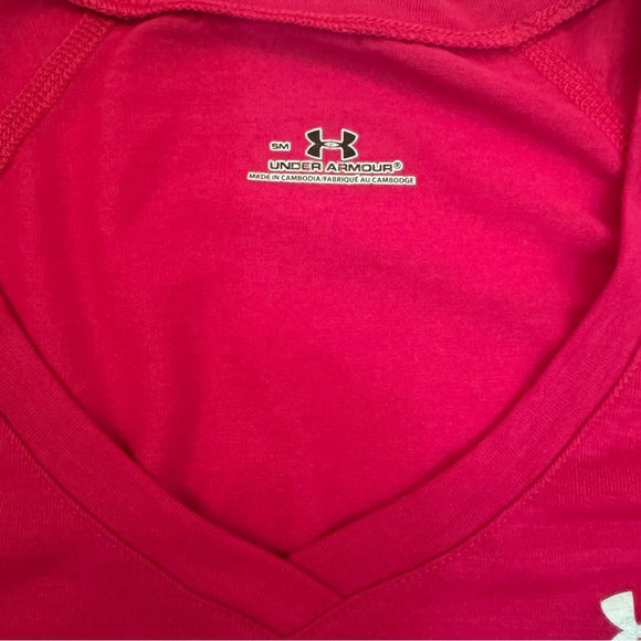 Under Armour V-Neck Hot Pink Short Sleeve Tee Shirt - Picture 6 of 8